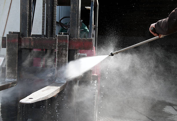 Best Graffiti Removal  in South Farmingdale, NY